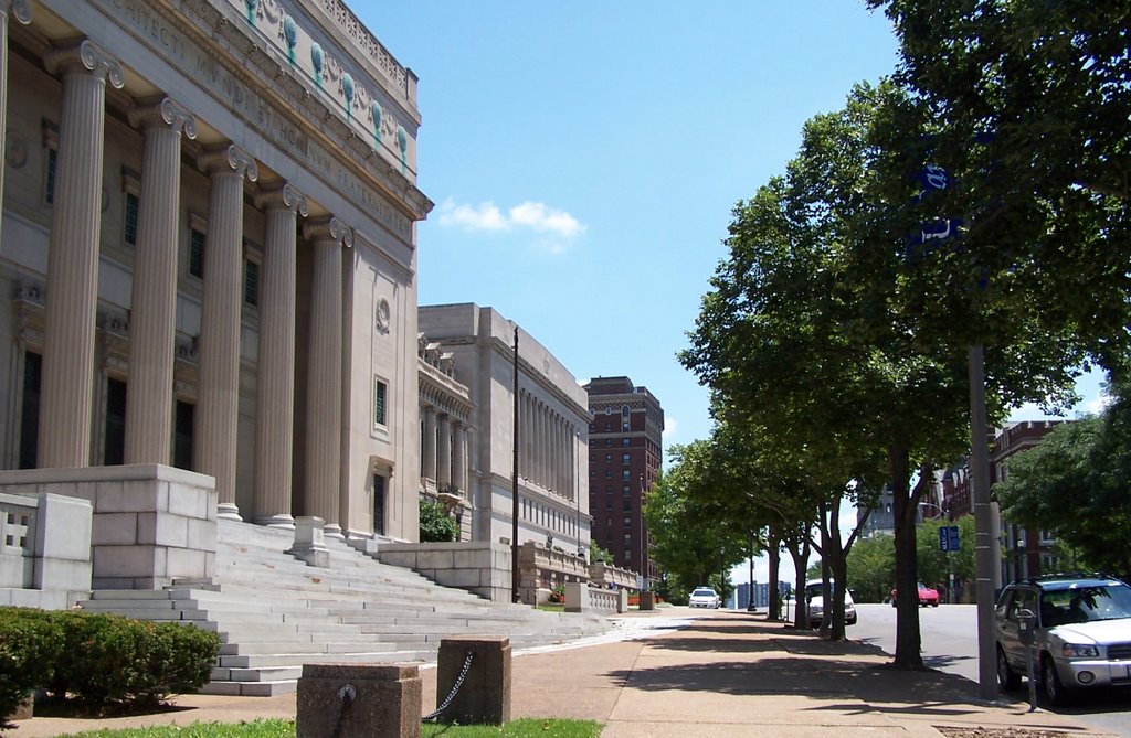 Lindell Blvd., east from Masonic Temple, July 2007, Нортвудс