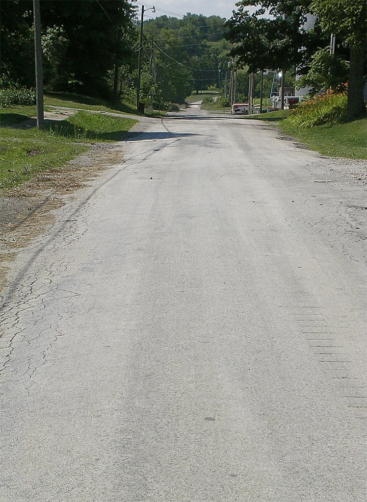 Smalltown Street, Maysville, Missouri, Олбани (Генри Кантри)
