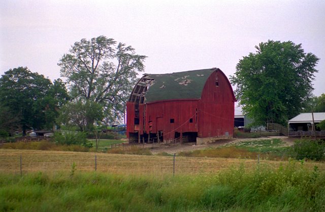 Red Barn, Олбани (Генри Кантри)