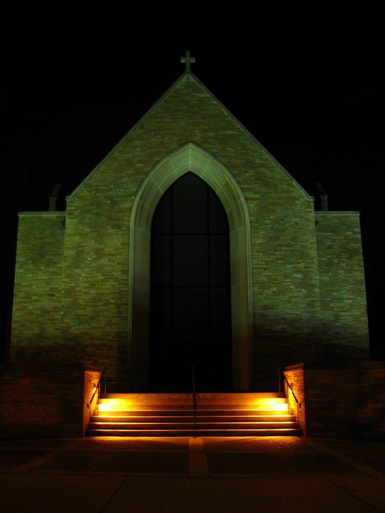Seminary Chapel at Night, Ричмонд Хейгтс