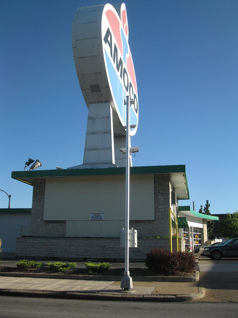 St Louis MO - Huge Amoco Sign, Ричмонд Хейгтс