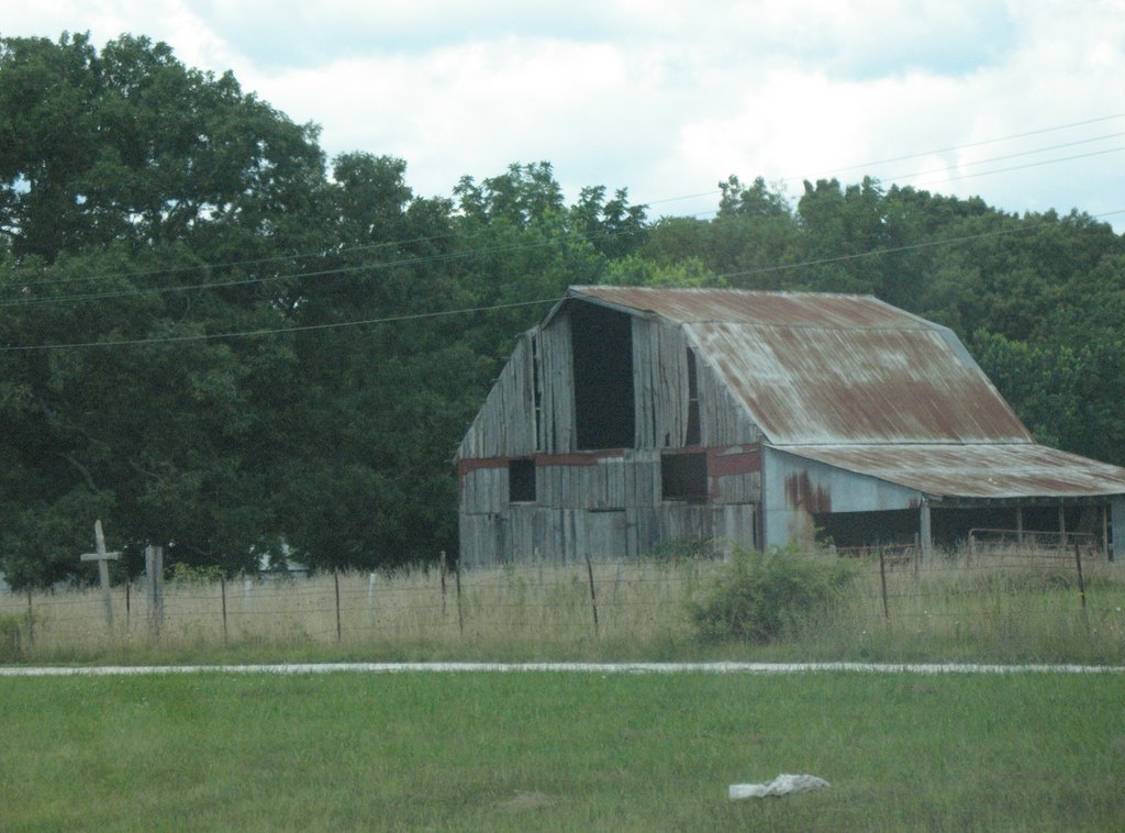 Old barn near Seymour, Эдгар-Спрингс