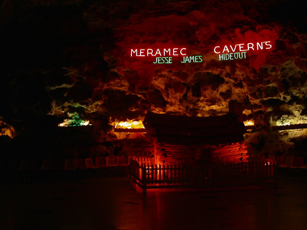 Meramec Cavern, Эдгар-Спрингс