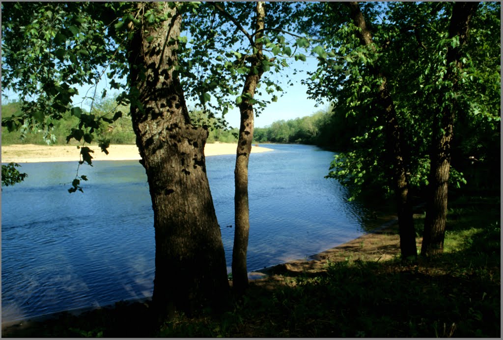 "Begrabt mein Herz an der Biegung des Flusses" -Jacks Fork River, Eminence (Missouri-USA), Эдгар-Спрингс