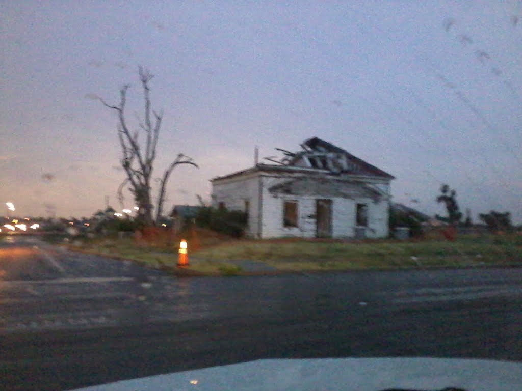 Home destroyed by Joplin tornado, Эйрпорт-Драйв