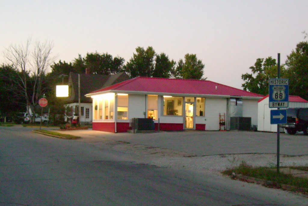 Carterville Cafe on old route 66, Эйрпорт-Драйв