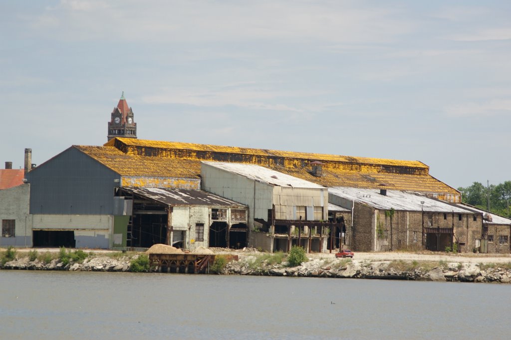 Warehouse on the Saginaw River, Бэй-Сити