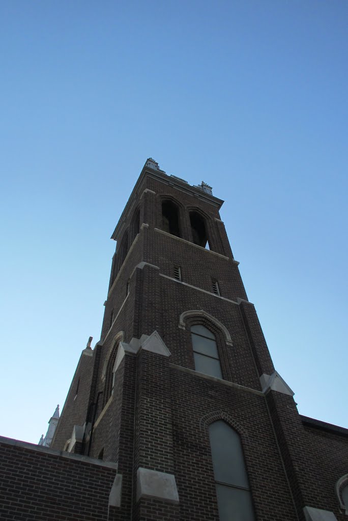 Tower of Trinity Lutheran Church (Jackson, MI), Джексон