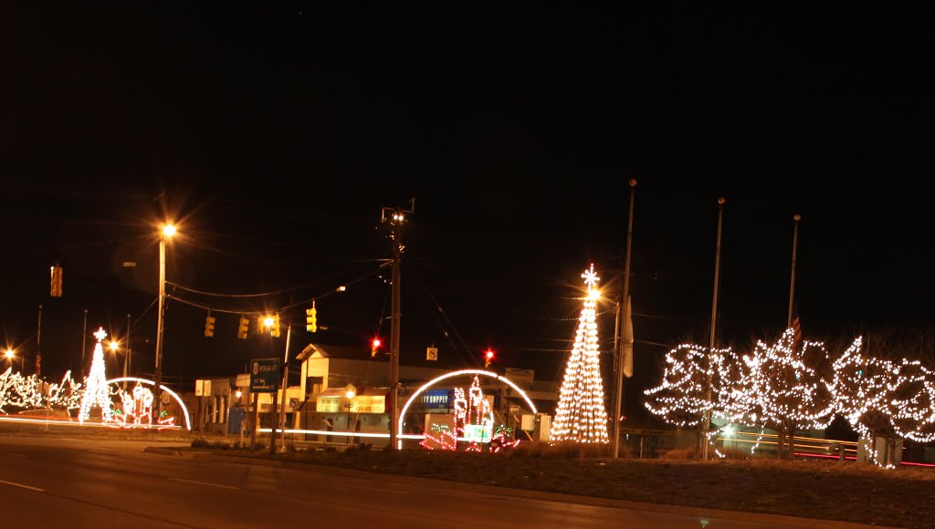 Holiday Lighting on Michigan Avenue, Inkster, Michigan, Инкстер