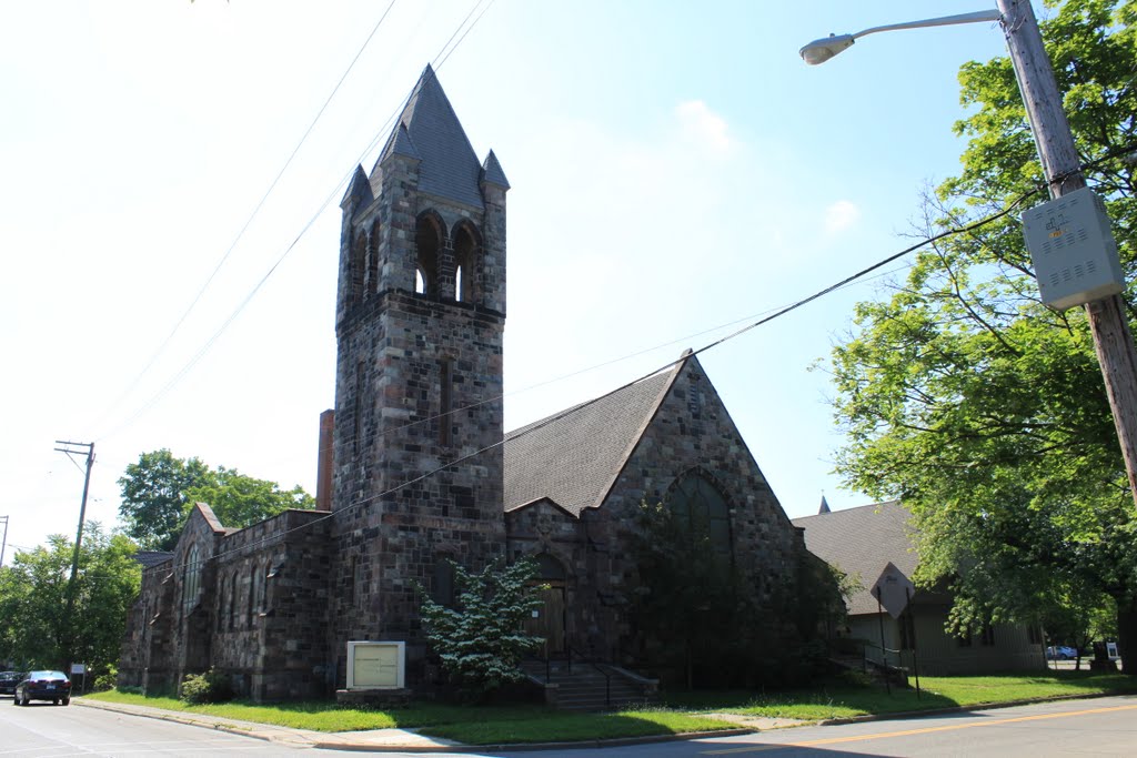 First Congregational United Church of Christ, 218 North Adams, Ypsilanti, Michigan, Ипсиланти