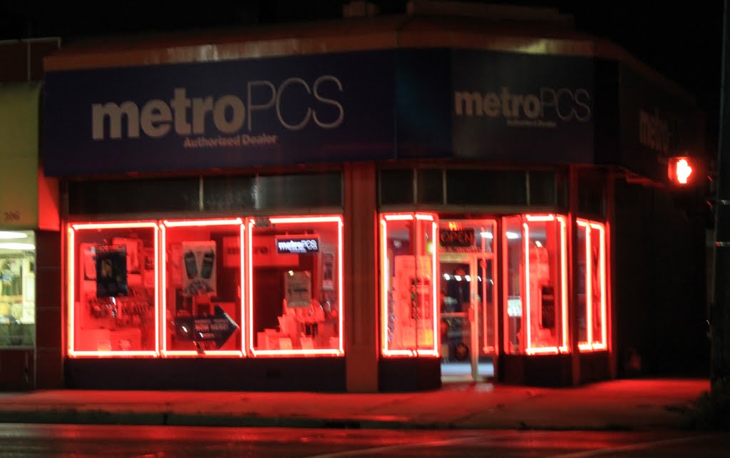 MetroPCS store, 300 East Michigan Avenue, Ypsilanti, Michigan, Ипсиланти