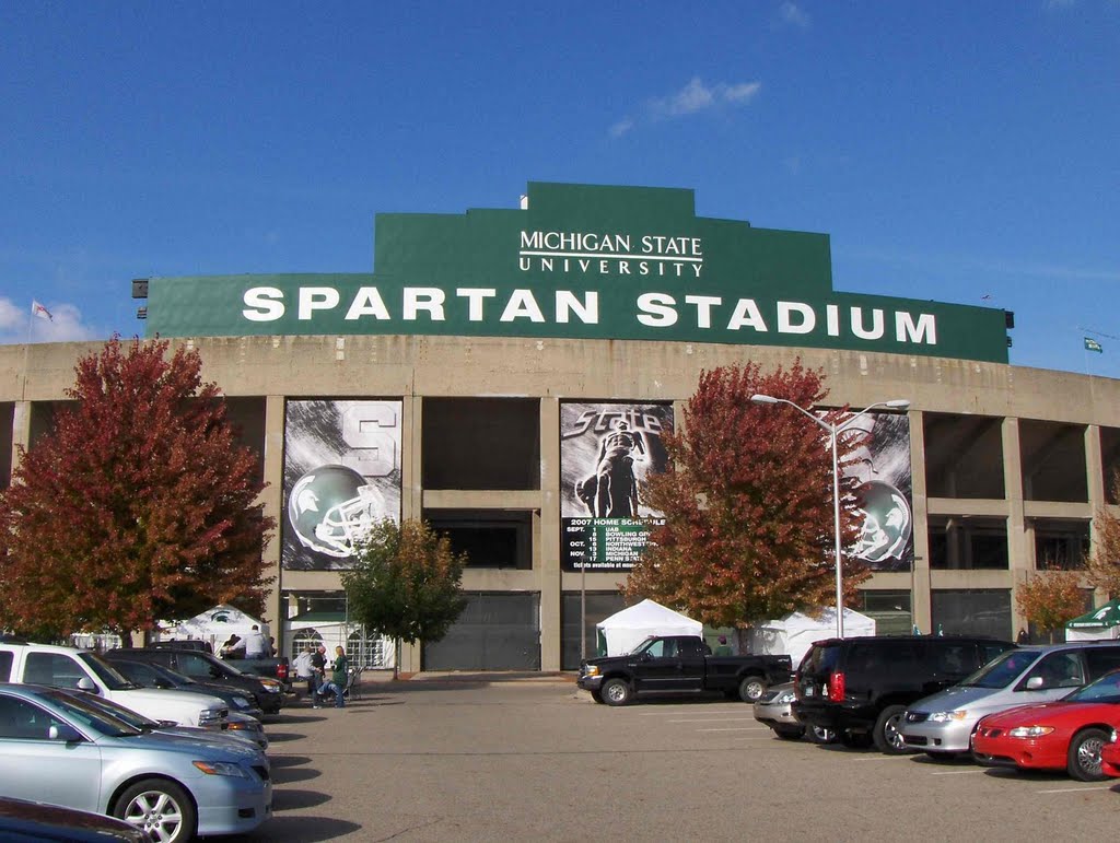 Michigan State University Spartan Stadium, GLCT, Ист-Лансинг