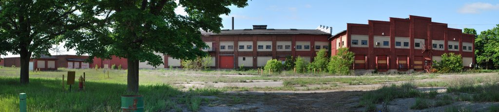 Closed Factory, Кадиллак
