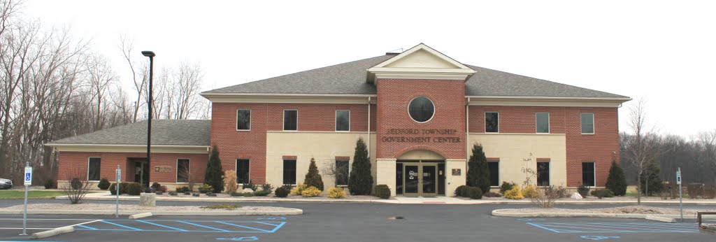 Bedford Township Government Center, 8100 Jackman Road, Temperance, Michigan., Ламбертвилл