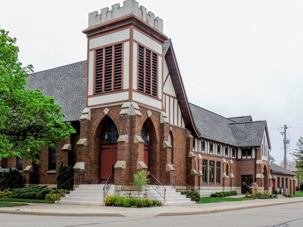 Saint Pauls Episcopal Church, Меномини