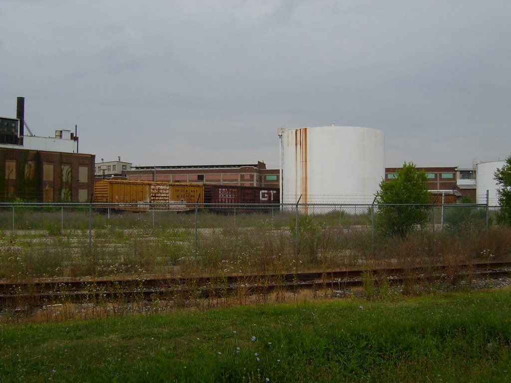 Box Cars and Oil Tanks that will be cut up for scrap at the former KVP Mill, Парчмент
