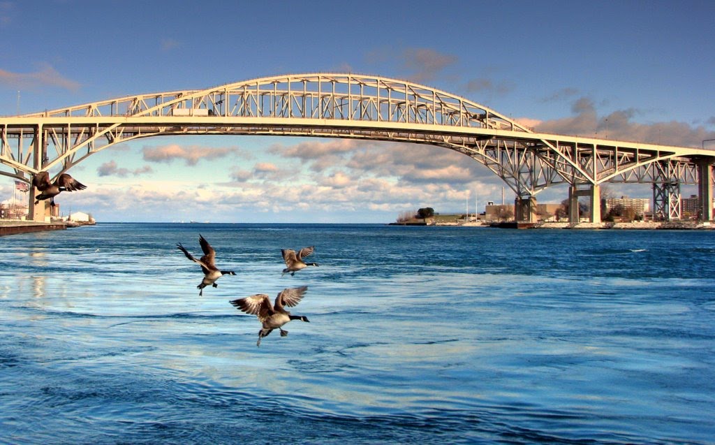 Blue Water Bridge on a November Day, Порт-Гурон