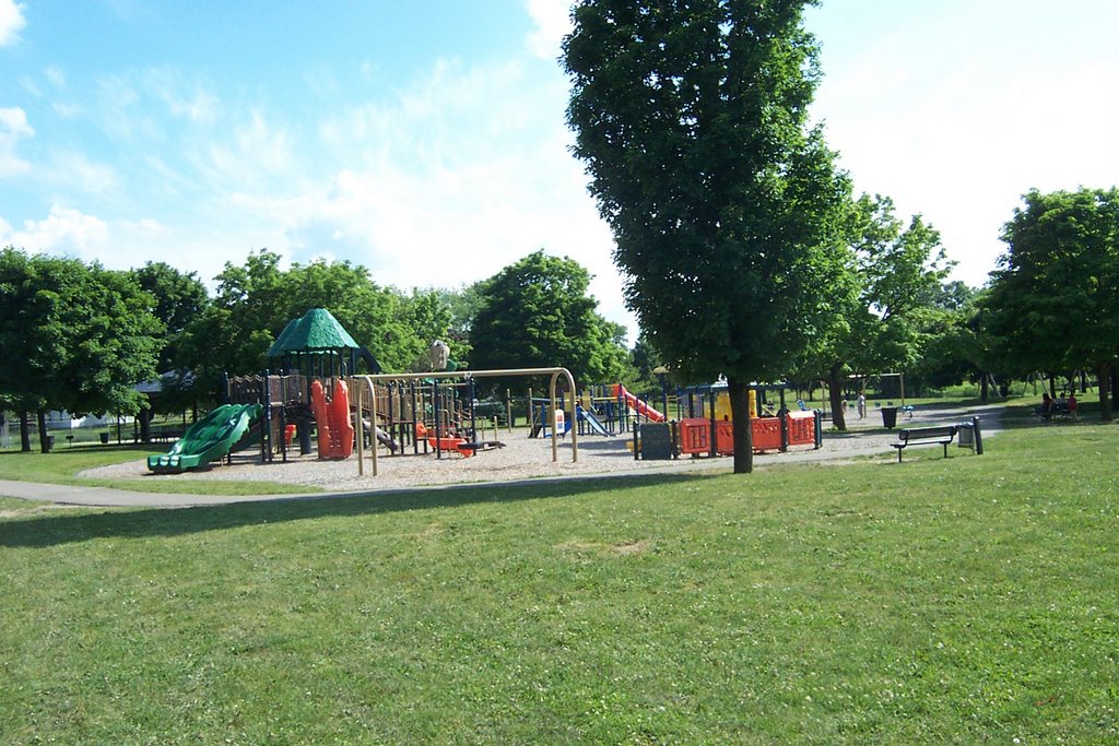 McHattie Park childrens play area, Саут-Лайон