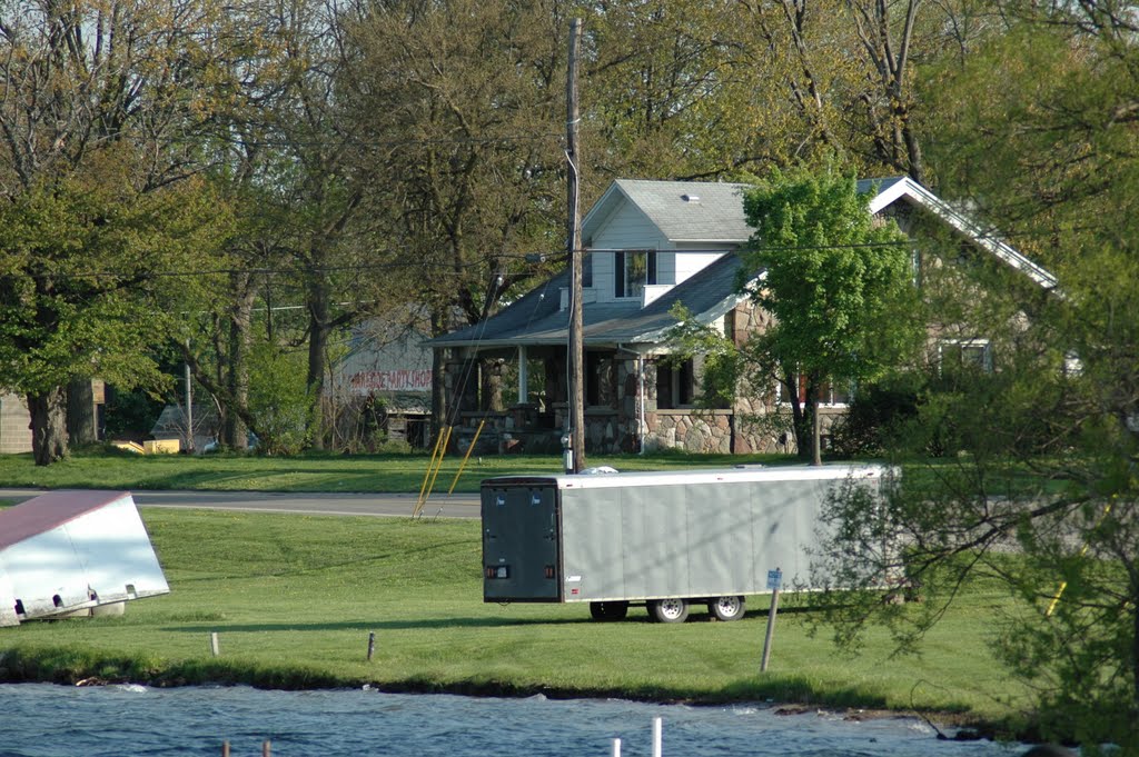 Whitmore Lake from 8 mile Rd., Уитмор-Лейк