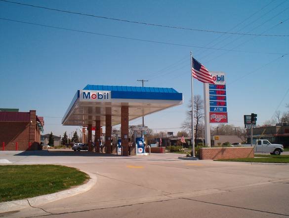 Mobil Gas Station, Харпер-Вудс