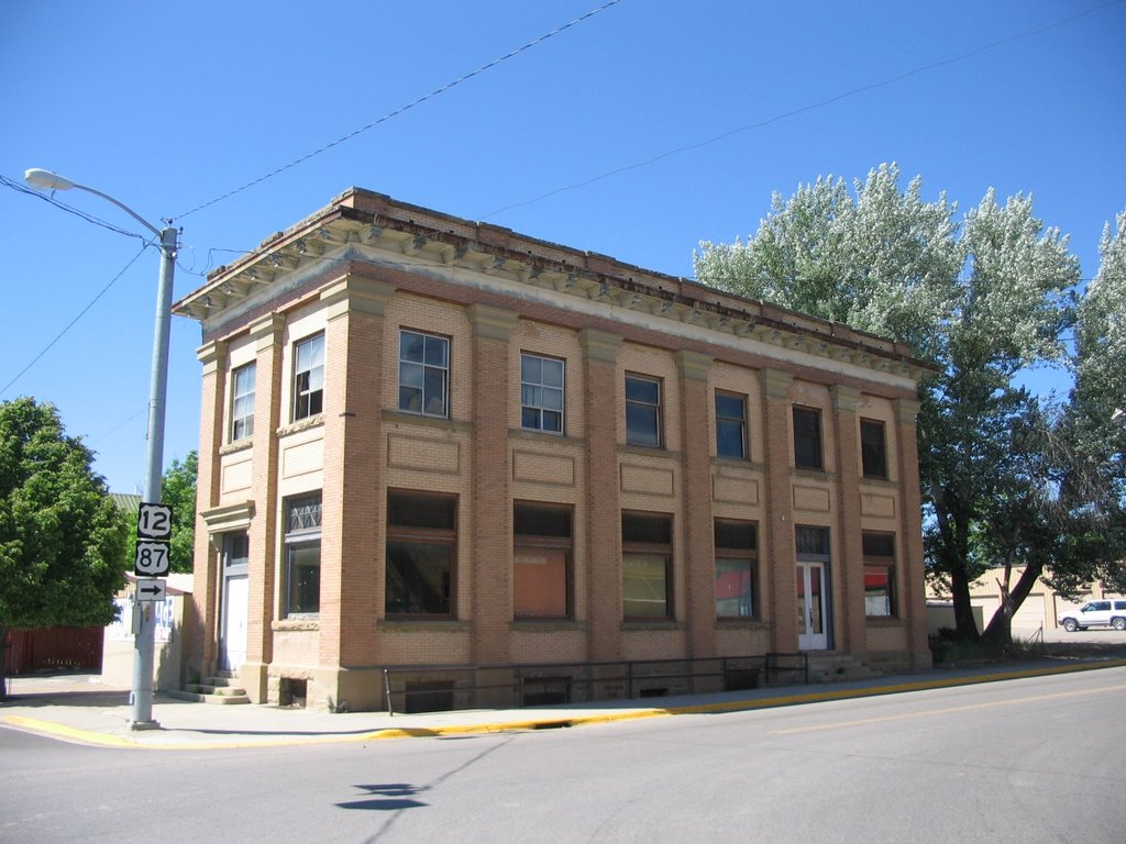 Former Bank Building, Roundup, Montana, Раундап