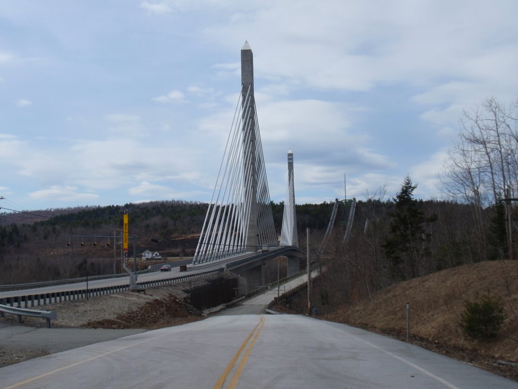Old & new bridges at Bucksport, Maine, Бакспорт
