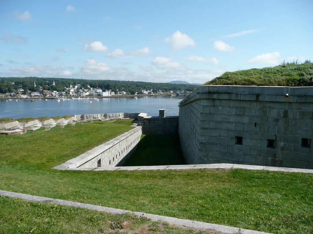 View from Fort Knox, Maine, Бакспорт