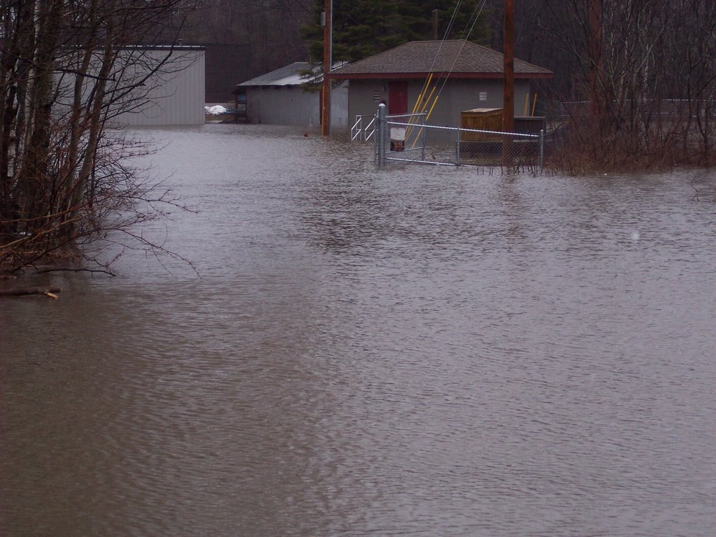 KSD during Patriots Day Flood 2007, Кеннебанк