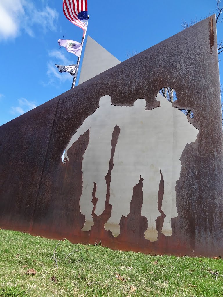 Vietnam War Memorial, Augusta Maine, Огаста