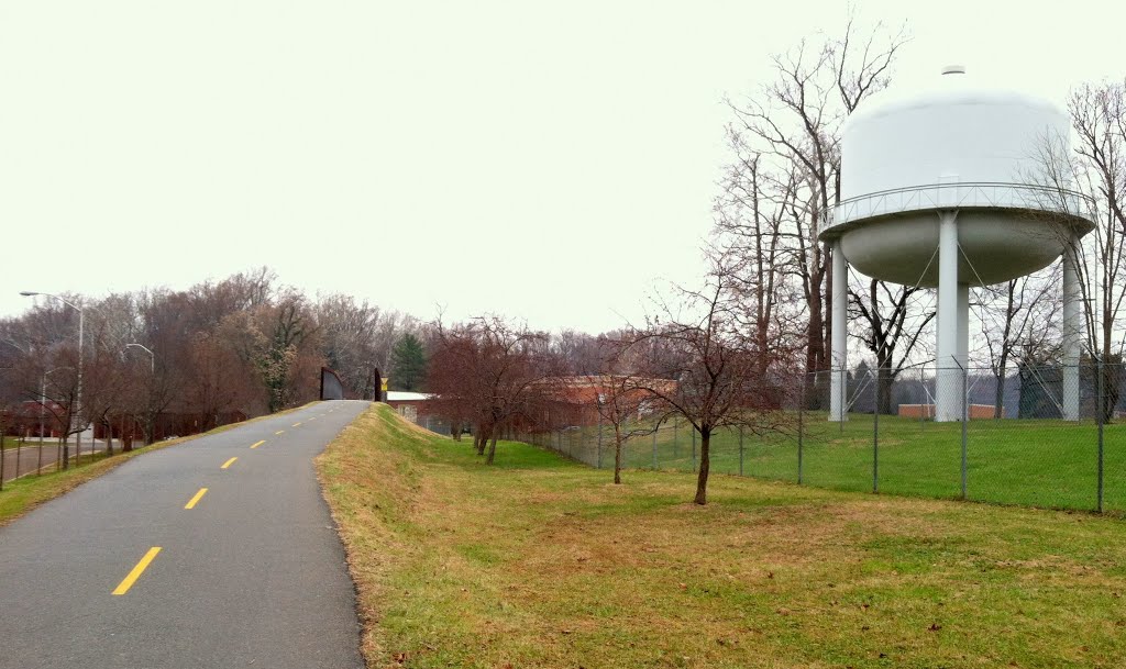 Capital Crescent Trail, The Dalecarlia Reservoir and Water Treatment Plant, MacArthur Blvd, Bethesda MD, Брукмонт