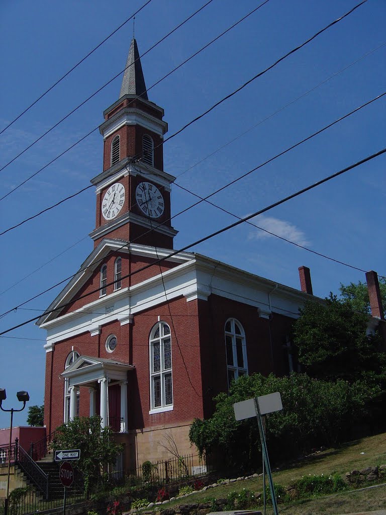 Town Clock Church- Cumberland MD, Камберленд