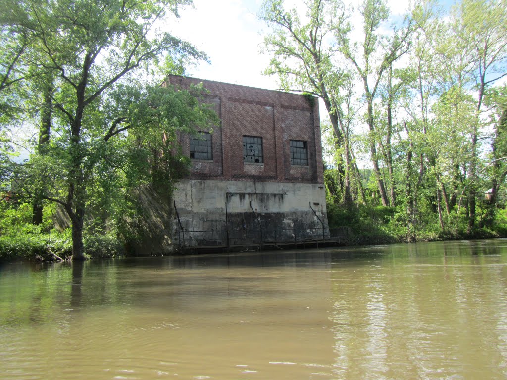 industrial building in the bank of the river, Камберленд