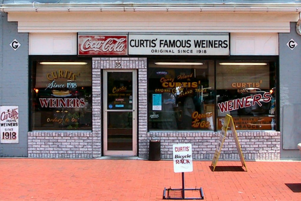 Curtis Original Coney Island Weiners, Камберленд