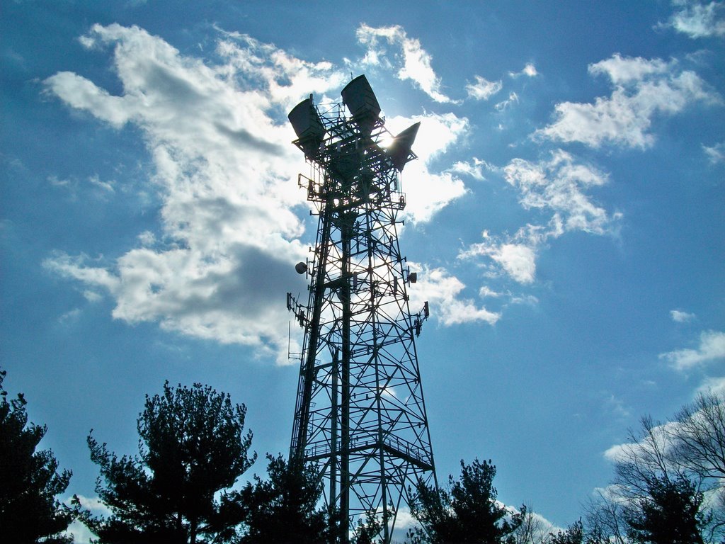 Microwave Tower from Fuller Avenue, Карни
