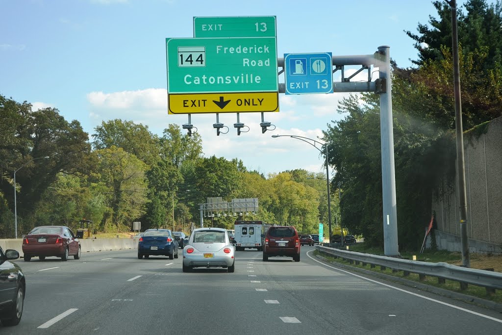 Approaching Frederick Road, Interstate 695, Southbound, Катонсвилл