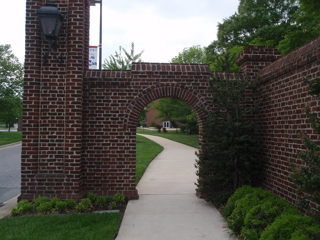 Entrance, Колледж-Парк
