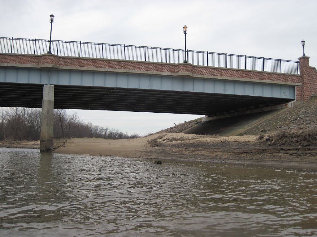 The Western end of the route 1 bridge over the Anacostia, Коттедж-Сити