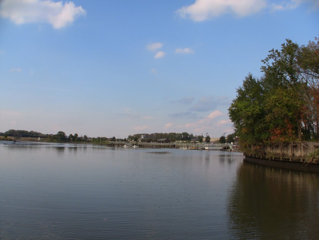 Approaching Bladensburg Waterfront Park, Норт-Брентвуд