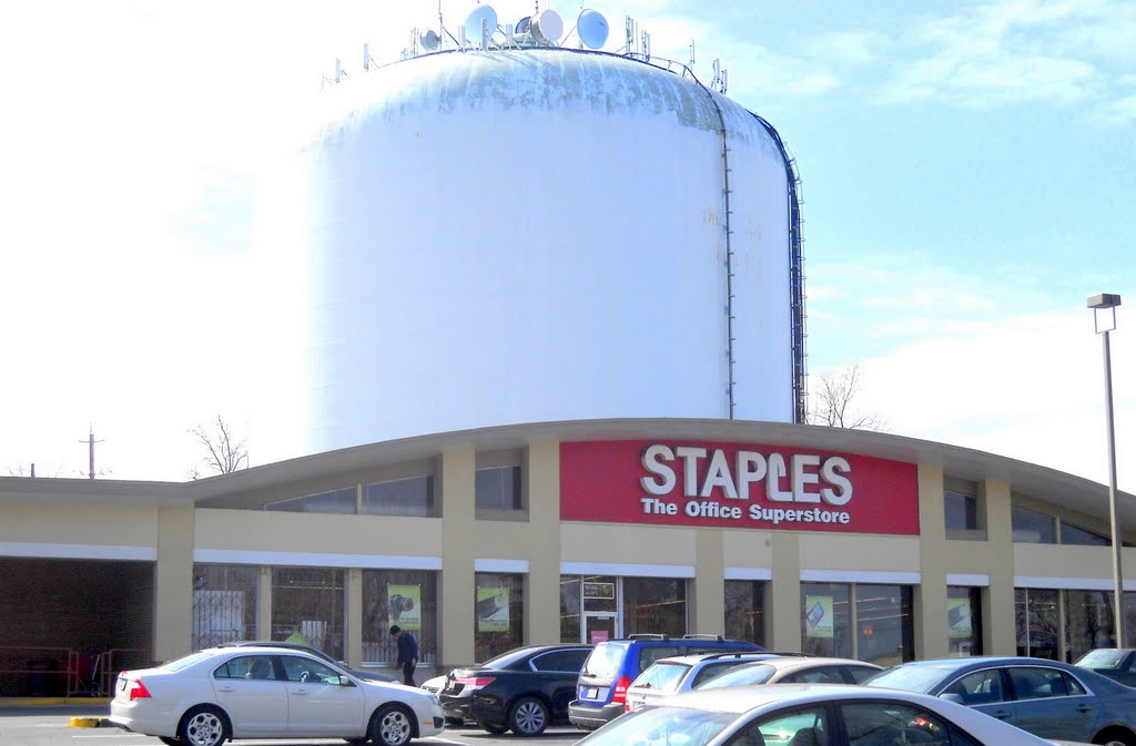 Staples‎, 9440 Georgia Avenue, Seminary Plaza, Silver Spring, MD 20910, Силвер Спринг