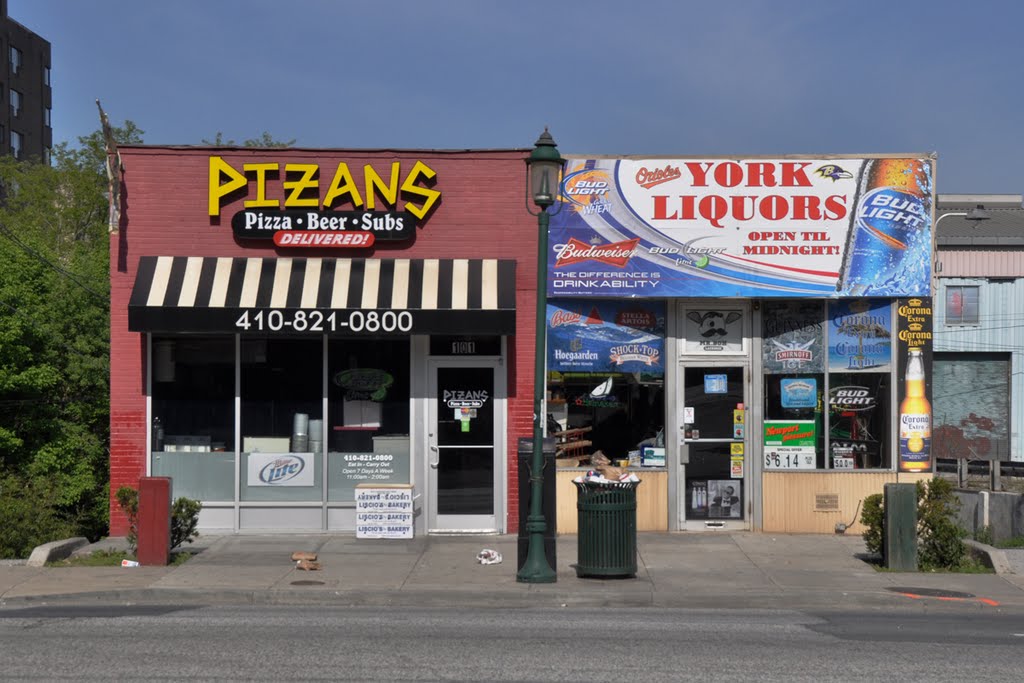 Pizans Pizza & York Liquors, Таусон