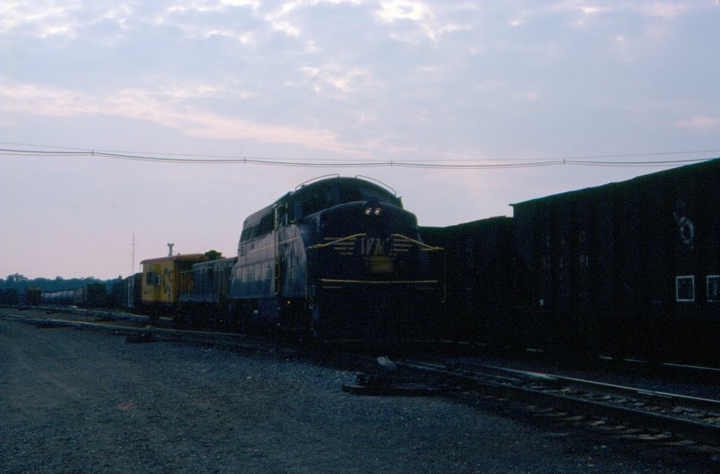 Western Maryland Railway EMD BL2 No. 7171 and Slug No. 139T at Hagerstown, MD, Хагерстаун