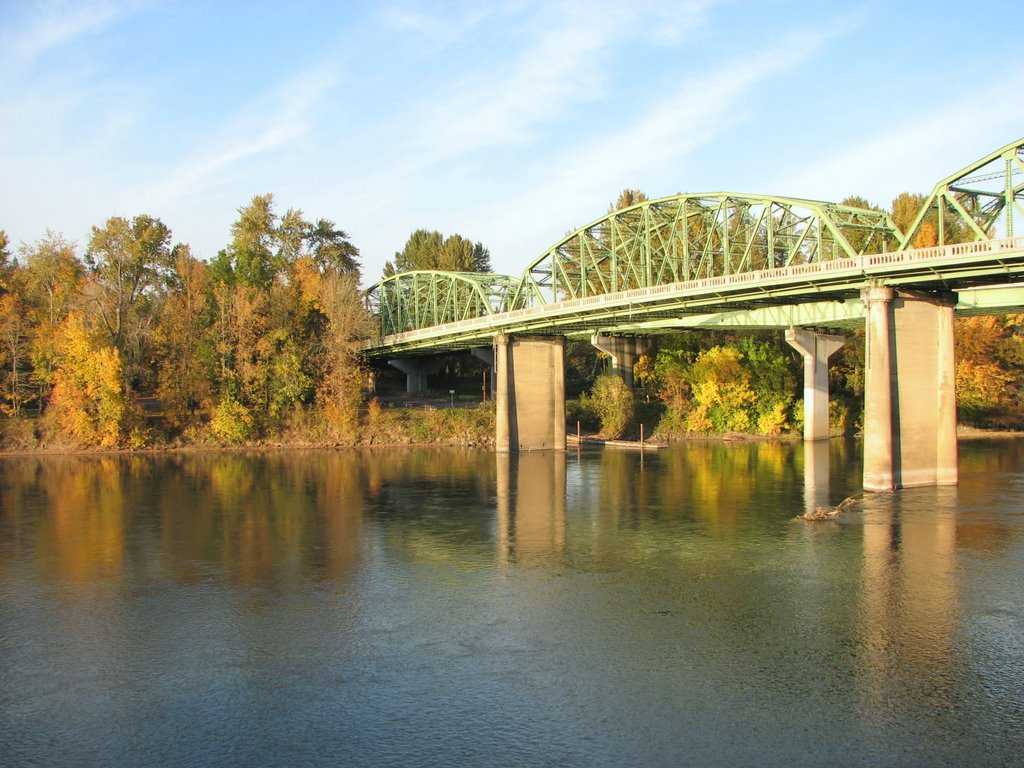 Willamette River, Albany, Oregon, Олбани