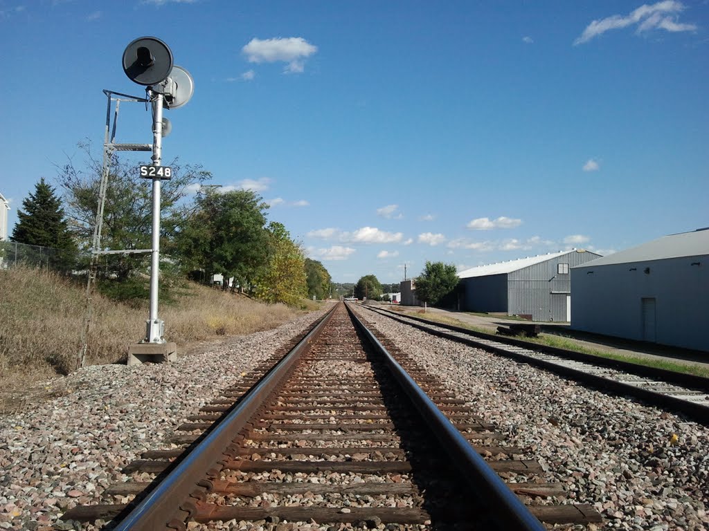 BNSF Railroad in Ralston (Omaha suburb) looking east, OCT.2011, Ралстон