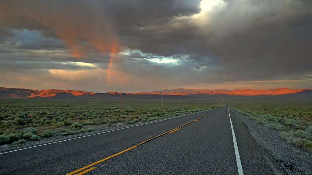 Rainbow, U.S. Route 50 looking toward Hickison Summit, Вегас-Крик