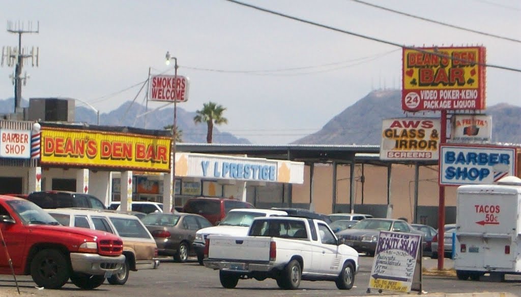 Corner Bar, Ист-Лас-Вегас