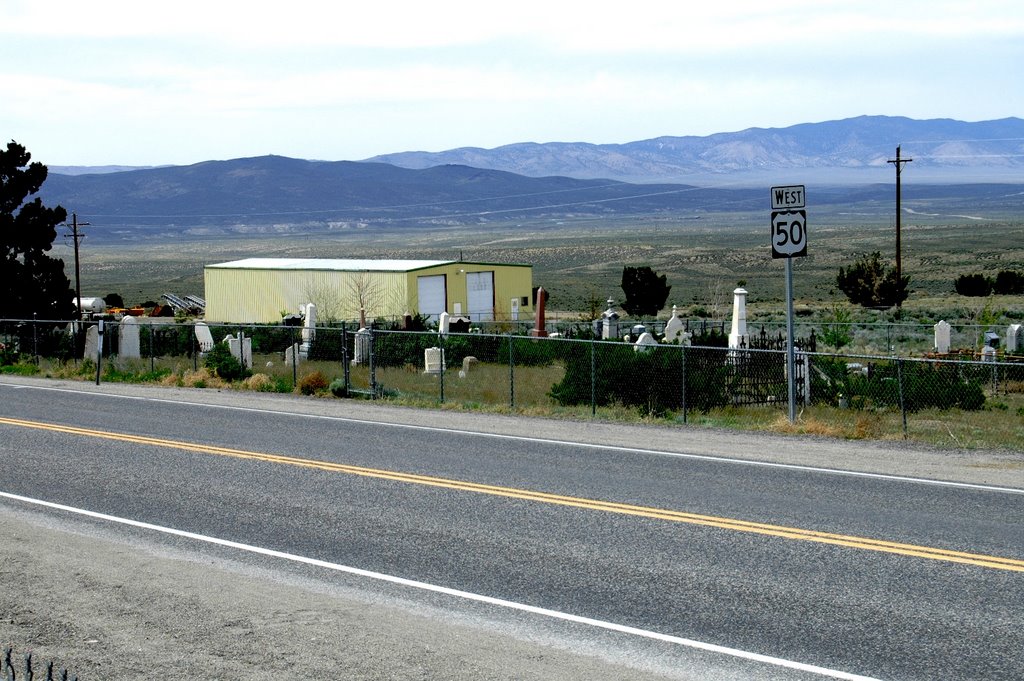 Highway 50, "The Loneliest Road in America", cutting thru the middle of the Austin Nv. graveyard. Elevation 6250 ft., Калинт