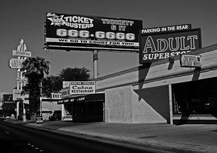 Las Vegas Adult Store Downtown by David Thornell davidthornell.com, Лас-Вегас