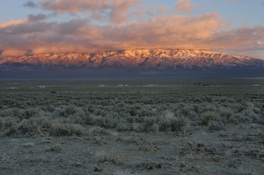 Christmas Eve Sunset from near Carvers, NV - 200712LJW, Ловелок