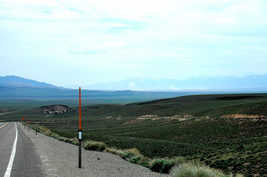 West of Hickson Summit on U.S. 50. "The Loneliest Road in America"., Хавторн