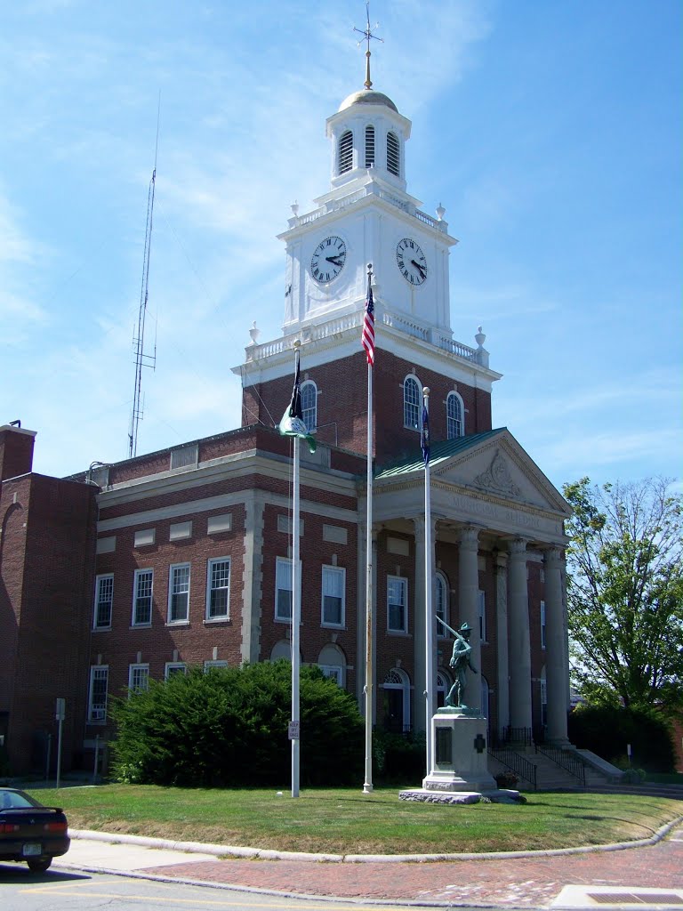 Municipal Building- Dover NH, Довер